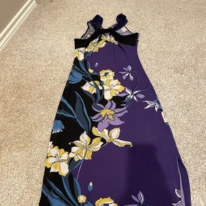 Tahari maxi dress excellent condition size 4